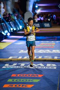 BIB: 250
                            <button type="button" onclick="openModal(22751251)" class="btn btn-primary btn-sm float-right btn-popup" data-toggle="modal" data-target=".modal-high-quality">
                        <i class="fas fa-shopping-cart"></i> Add to Cart
                    </button>
                                            <button type="button" onclick="isThisMe(22751251, true)" class="btn btn-success btn-sm float-right btn-popup btn-isme hidden" data-toggle="tooltip" data-placement="bottom" title="นี่คือรูปของคุณใช่ไหม คลิกที่นี่เพื่อเอาเข้าอัลบั้ม">
                        <i class="fas fa-plus"></i> Add to album
                    </button>
                    <button type="button" onclick="isThisMe(22751251, false)" class="btn btn-warning btn-sm float-right btn-popup btn-isnotme hidden">
                        <i class="fas fa-ban"></i> Remove from album
                    </button>